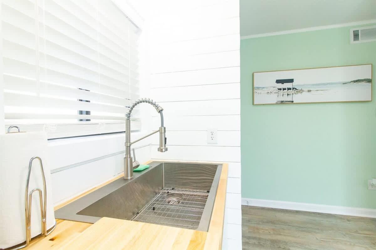 Beach Harbour 16 @ The Carolina Beach Boardwalk - Full Remodel! Extérieur photo